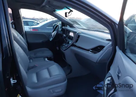 2016 Toyota Sienna Xle Premium 8 Passenger from USA, damaged, VIN 5TDYK3DC8GS741359